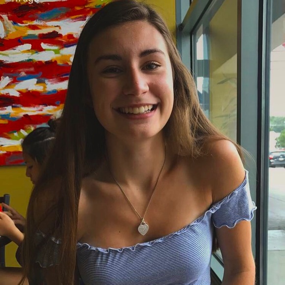 Meet your Posher, Maddie - Picture 1 of 1